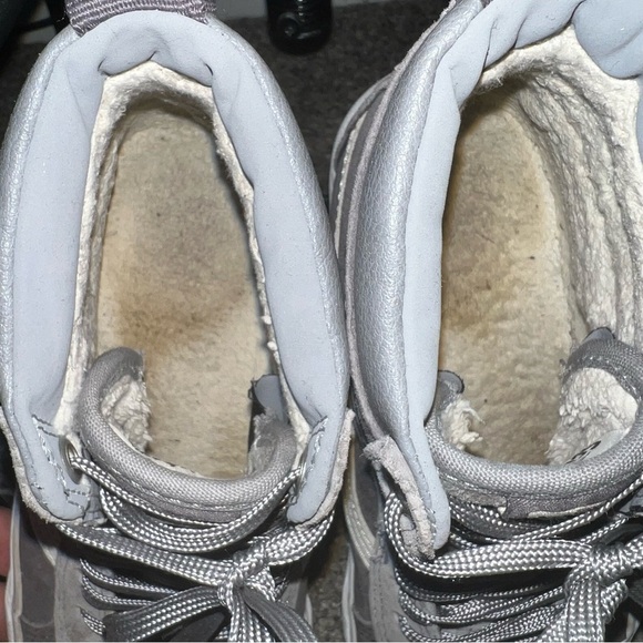 Vans Sk8 Hi Sneakers - Picture 7 of 9